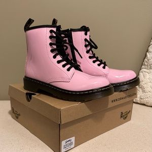 Dr. Martens Airwalk boots - Kids size 2